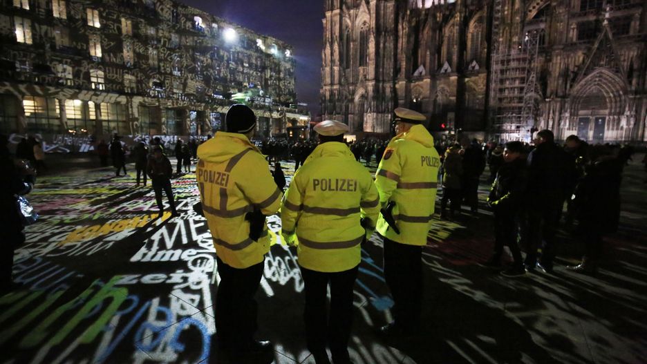 Podczas kolejnego sylwestra w Kolonii zwiększono policyjną obstawę
