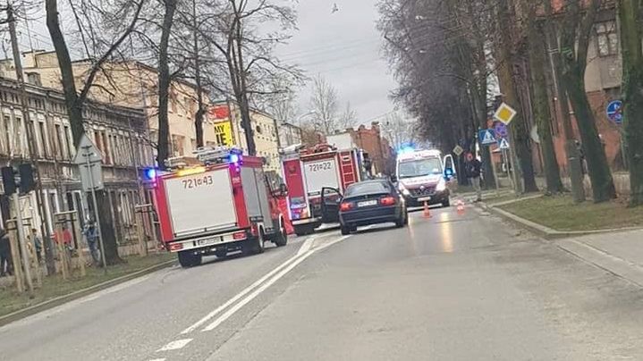 Żyrardów. Zmarła 10-latka potrącona w niedzielę na przejściu dla pieszych