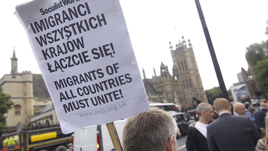Protest Polaków pod parlamentem brytyjskim w Londynie