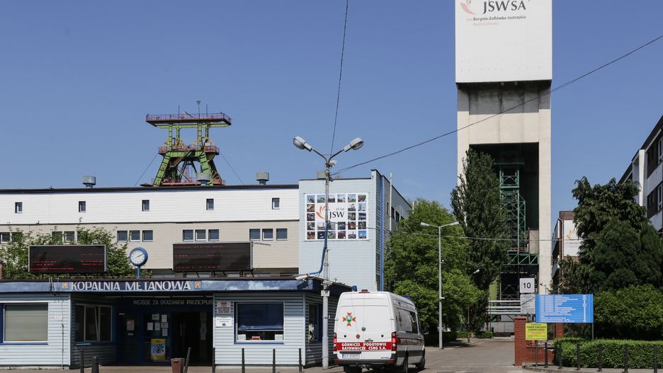 Część górników ewakuowano