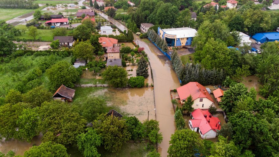 Zalane domy w Dąbrowie Tarnowskiej. To stąd w nocy z wtorku na środę ewakuowano mieszkańców.