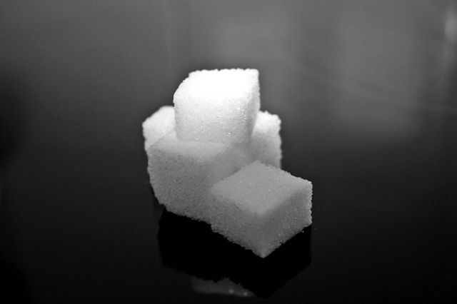 Mit: Zbyt dużo cukru powoduje cukrzycę