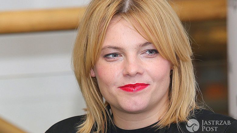 Ania Dąbrowska na promocji swojej najnowszej płyty Dla naiwnych marzycieli