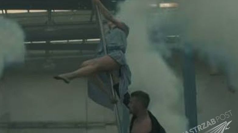 Ania Wyszkoni tańczy na rurze w nowym teledysku, fot. Youtube