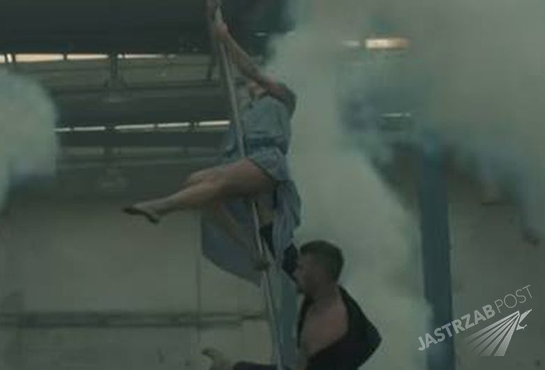 Ania Wyszkoni tańczy na rurze w nowym teledysku, fot. Youtube
