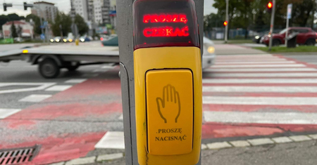 Oto obrzydliwa prawda o przyciskach na światłach. Już nigdy nie dotkniesz ich gołą dłonią