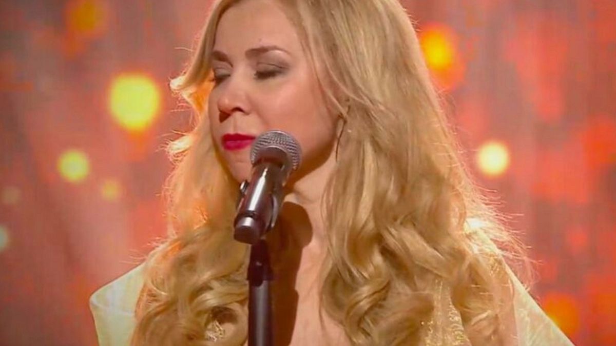 "Wcięta" Lidia Kopania na torach w Koluszkach. Gwiazda Eurowizji myślała, że nikt tego nie zobaczy?