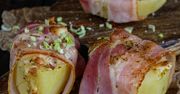 Pieczone ziemniaki w boczku z pysznym farszem