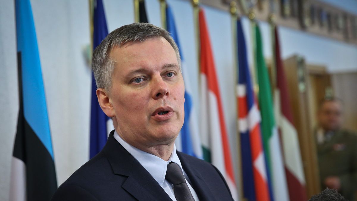 Siemoniak: sposób, w jaki działa PiS, przypomina trochę partię minionych reżimów