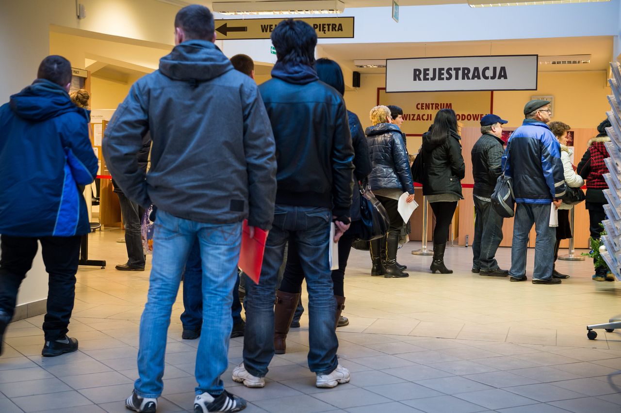 Bezrobotni w polskim raju pracownika. Mają doświadczenie, kompetencje, ale są bez pracy