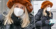 Agnieszka Woźniak-Starak w ekstremalnie krótkiej mini na mrozie. Aż zmarzliśmy od samego patrzenia