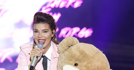 Edyta Górniak cała na różowo. Widać, że przytyła?