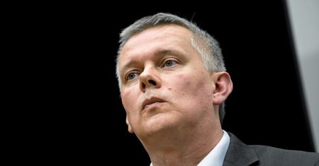 "Tłit". Tomasz Siemoniak gościem programu. Skomentował przemówienie Lecha Wałęsy oraz rezygnację Sławomira Neumanna