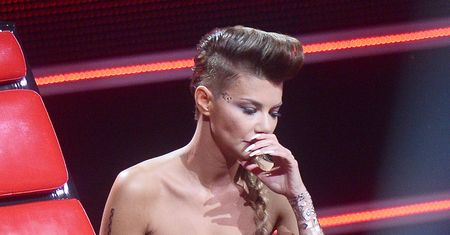 Edyta Górniak waha się nad wydaniem książki. Kogo dotknie jej autobiografia?
