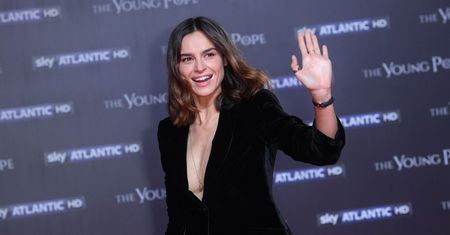 Kasia Smutniak z mężem na premierze "Młodego papieża"