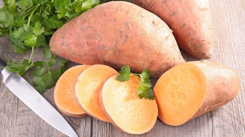 Bataty, pieczone bataty, frytki z batatów