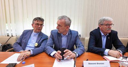 Strajk nauczycieli. Sondaż w sprawie protestu przesunięty