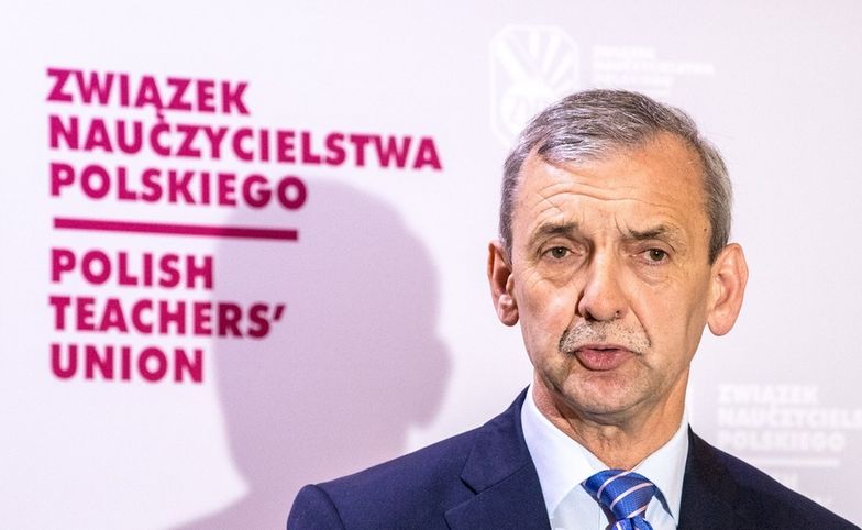 "Celem nie jest paraliż, tylko poprawa sytuacji finansowej" - mówi o strajku nauczycieli szef ZNP Sławomir Broniarz.