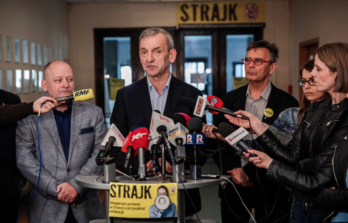 Strajk nauczycieli 2019 odroczony, ale nie na długo