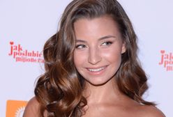 Julia Wieniawa w króciutkiej sukience. Centymetry dzieliły ją od wpadki