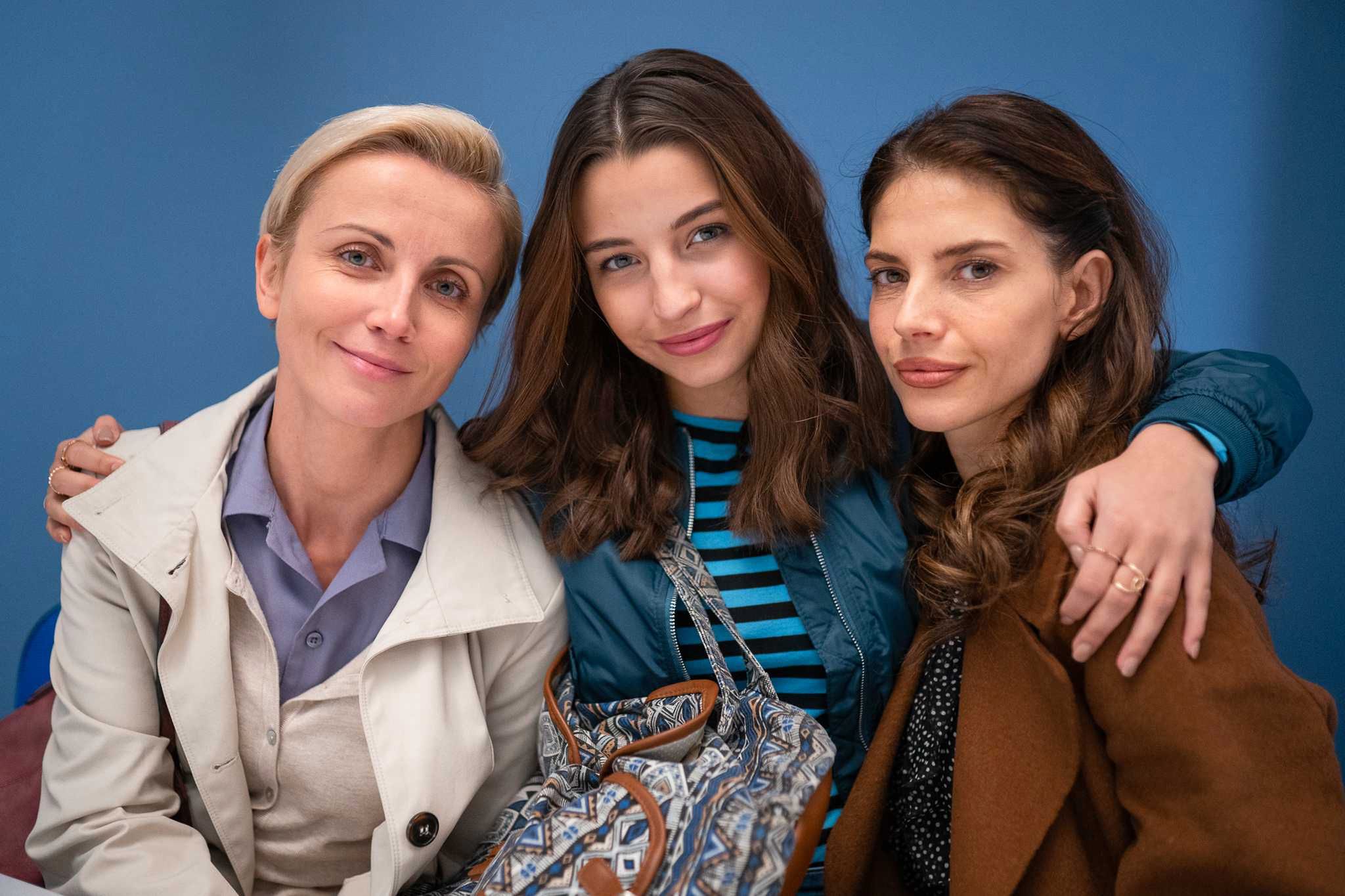 Zawsze warto - Dorota (Katarzyna Zielińska), Marta (Weronika Rosati), Ada (Julia Wieniawa)