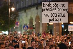 Krzyczał "Precz z Kaczorem". Z tłumu wyrwała go Straż Porządkowa PiS