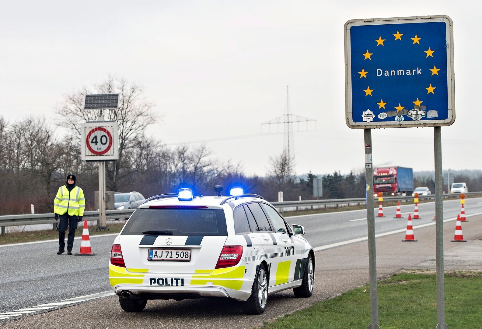 Duńczycy zbudują mur na granicy z Niemcami. Boją się epidemii