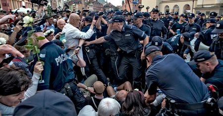 Padł Rekord. Aż tyle nie wydawano na zabezpieczenie miesięcznic
