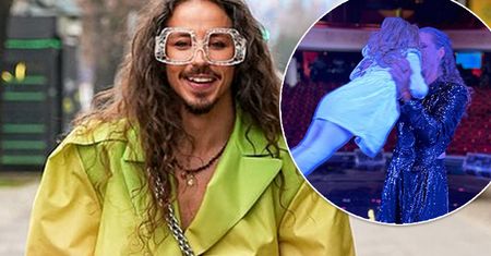 Michał Szpak z bratanicą na koncercie. Widać, że Gaja to jego serduszko. Jakie piękne zdjęcia!