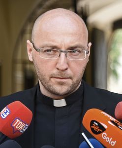 "Tylko nie mów nikomu". Ruszy fundusz kościelny wspierający ofiary? "Biskupi już o tym rozmawiają"