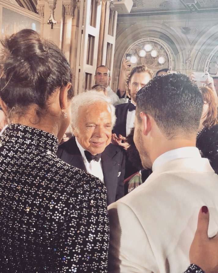Nick Jonas i Priyanka Chopra skopiowali stylizacje Jennifer Lopez i Alexa Rodrigueza