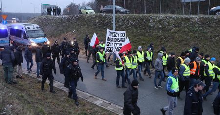 Protest rolników w Warszawie. Mają całkowicie sparaliżować stolicę. "Zrobimy to, czego nie zrobił w Polsce nikt"