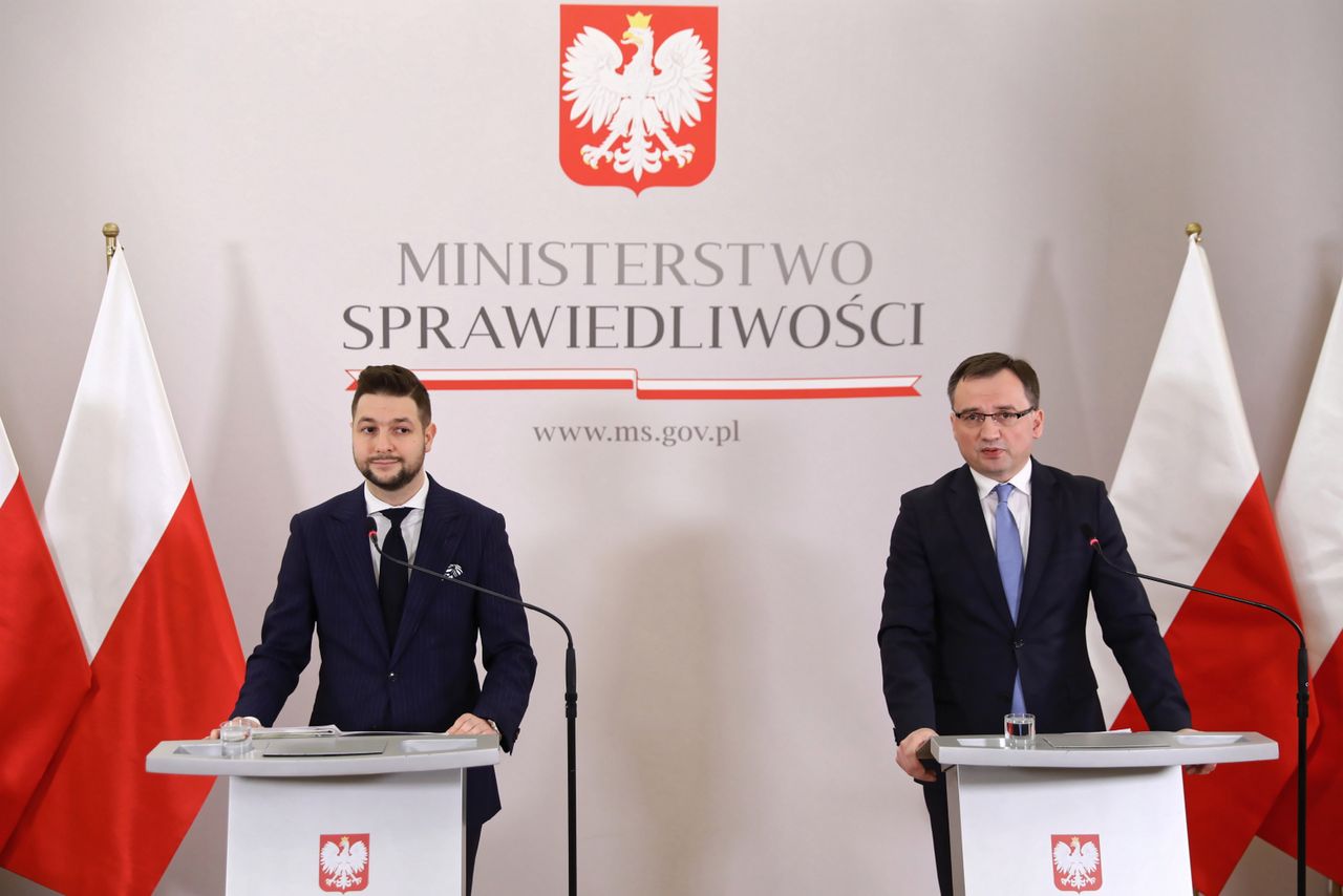 Nowe ustawy o działalności komorników weszły w życie. Ziobro: fundamentalne zmiany