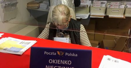 Poseł ujawnia przerażające praktyki Poczty Polskiej. Wyzysk, bieda, frustracja, więźniowie są lepiej traktowani