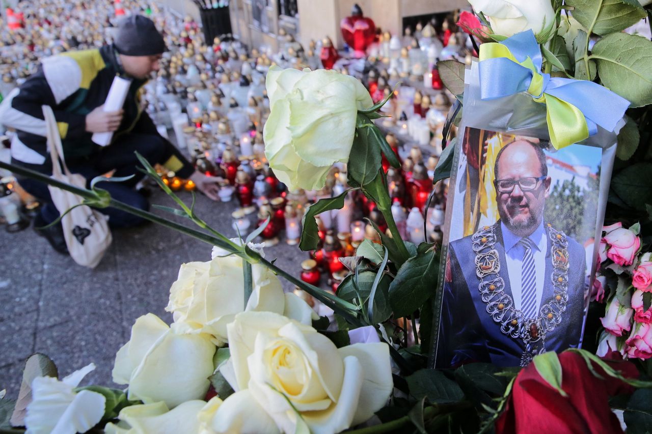 Gdańsk: dziś zostanie wystawiona trumna z ciałem Pawła Adamowicza w ECS