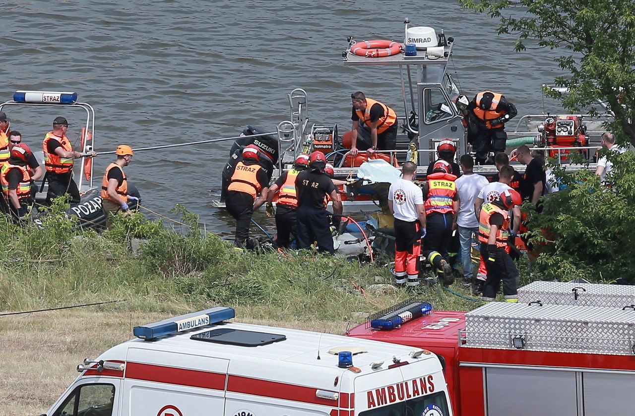 Tragedia na Pikniku Lotniczym w Płocku. Niedzielny pokaz nie odbędzie się