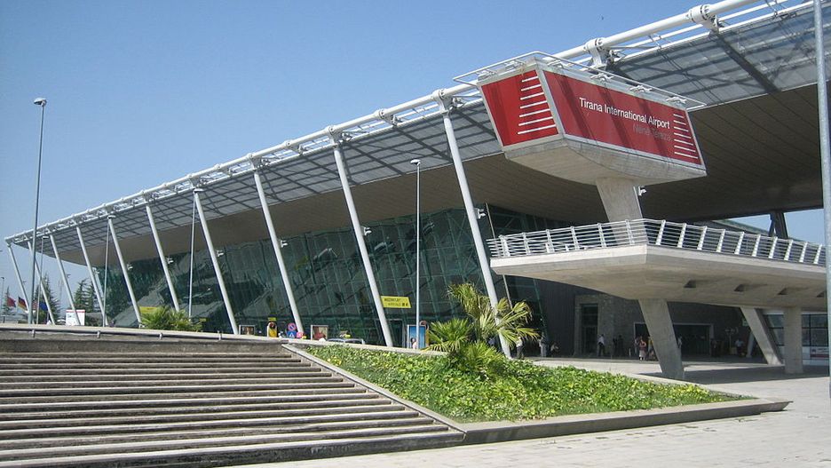 Port lotniczy Tirana