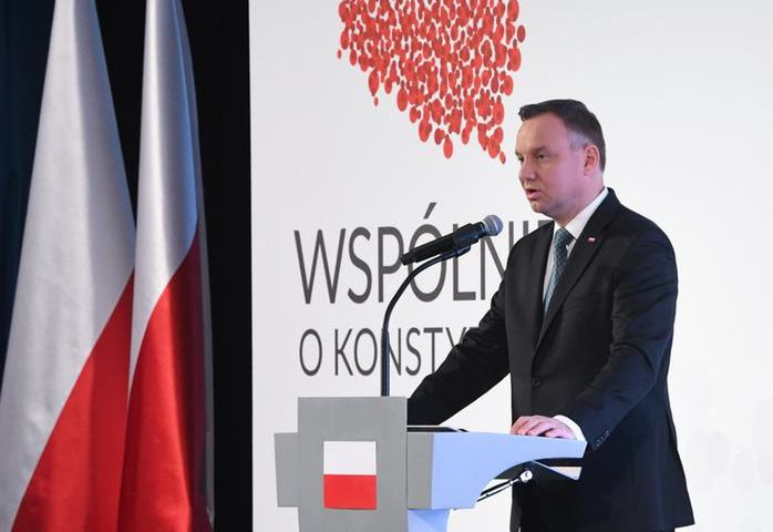 Prezydent podsumowuje kampanię referendalną na Stadionie Narodowym