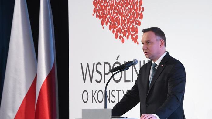 Prezydent podsumowuje kampanię referendalną na Stadionie Narodowym