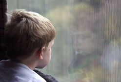 Przerażony 4-latek przez wiele godzin błąkał się po Wrocławiu. W tym czasie ojciec upijał się z kolegą