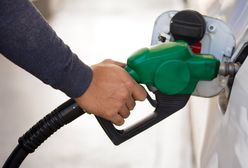 Ceny na stacjach mocno w górę. Wszystkie paliwa droższe o 7 groszy