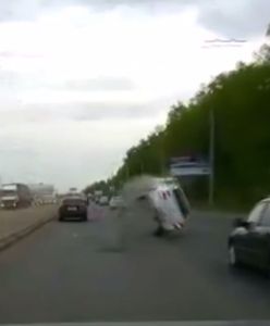 #dziejesiewmoto: dachowanie przez studzienkę kanalizacyjną