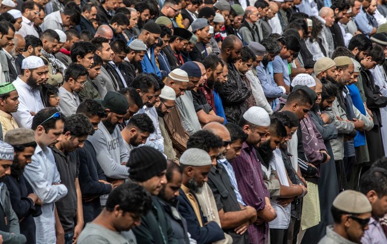 Włochy. Muzułmanie dostali zakaz modlitwy na ulicach. Burmistrz wprowadza zmiany