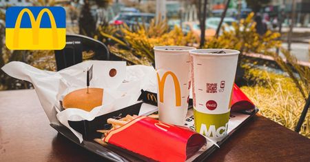 McDonalds zdecydował się na symboliczny gest. Sieć postanowiła ponownie otworzyć lokale w Ukrainie