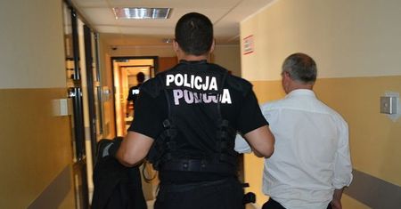"Ta dziewczynka nie ma prawa wejść do kościoła". Bulwersujący incydent