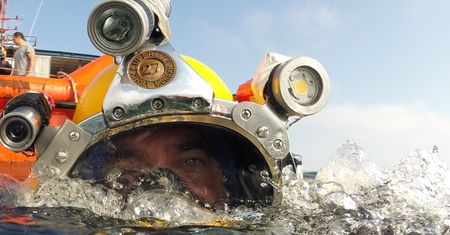 Spędził cztery tygodnie pod wodą. Nurek opowiada nam o pracy w ekstremalnych warunkach