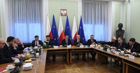 Zakończyło się spotkanie premiera Mateusza Morawieckiego z szefami klubów i kół poselskich