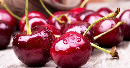 8 nietypowych kulinarnych zastosowań czereśni