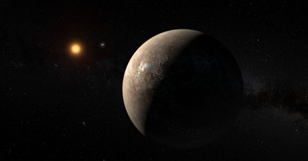 Stephen Hawking: za 100 lat zaludnimy inne planety
