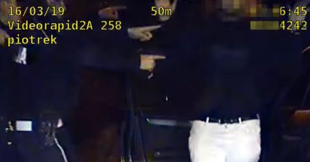 Pościg za pijanym nastolatkiem. Wiózł siedmiu pasażerów